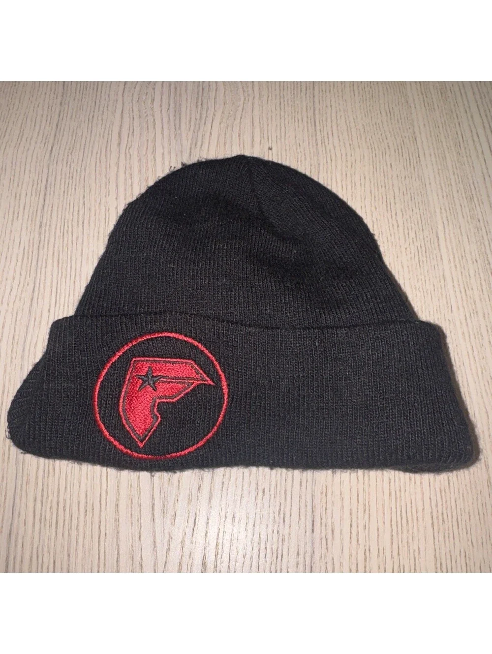 Vintage Famous Stars and Straps Beanie Black Red Embroidered Logo F Logo Y2K
